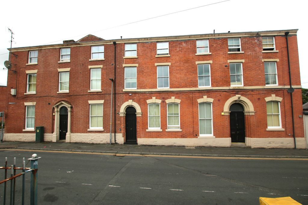 Property photo 1 of 25