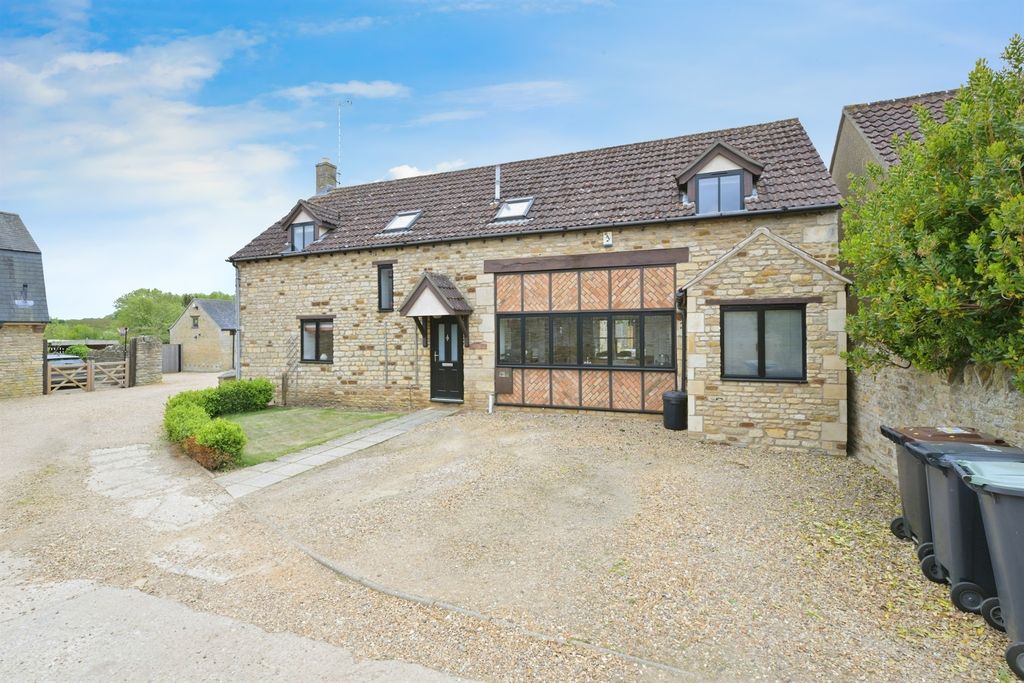 Property photo 1 of 25
