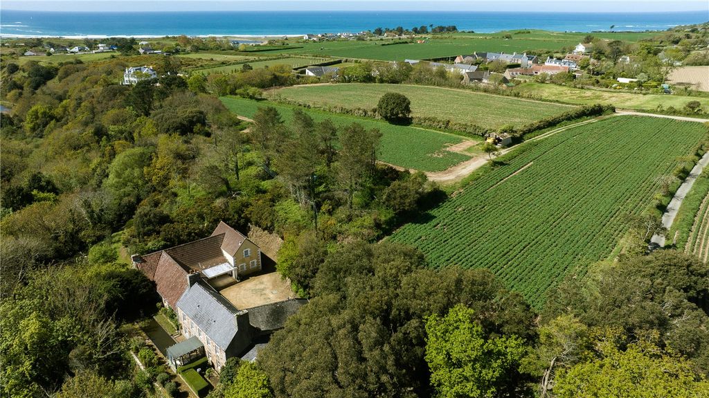 Property photo 2 of 21 Drone