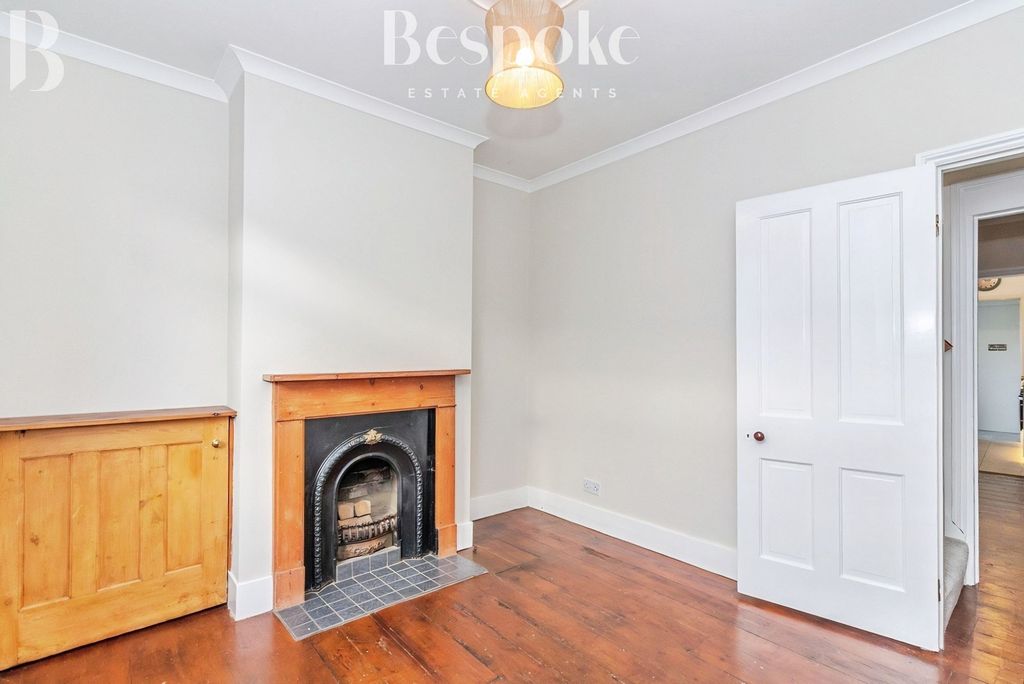 Property photo 2 of 23 Living Room 3