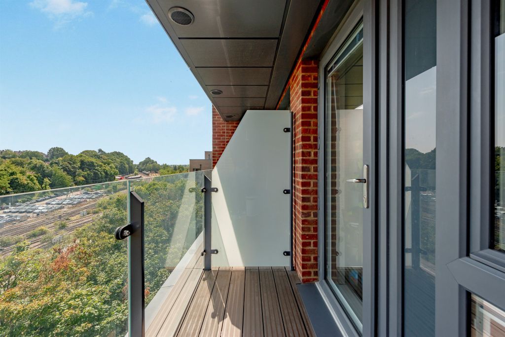 Property photo 3 of 13