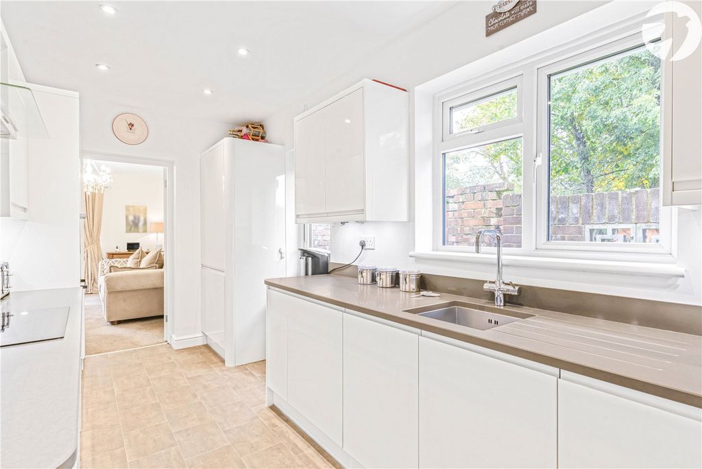 Property photo 3 of 30 Picture No. 25