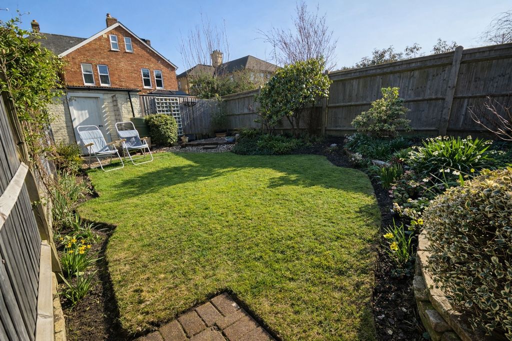 Property photo 2 of 21