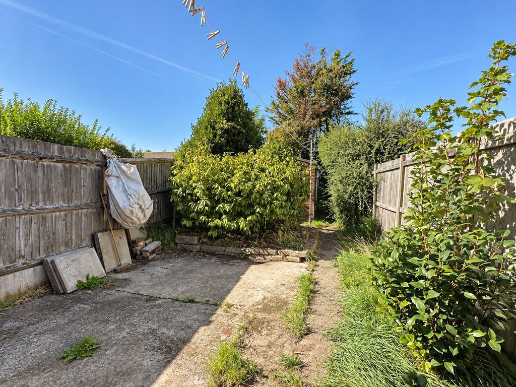 Property photo 3 of 12 Picture No. 10