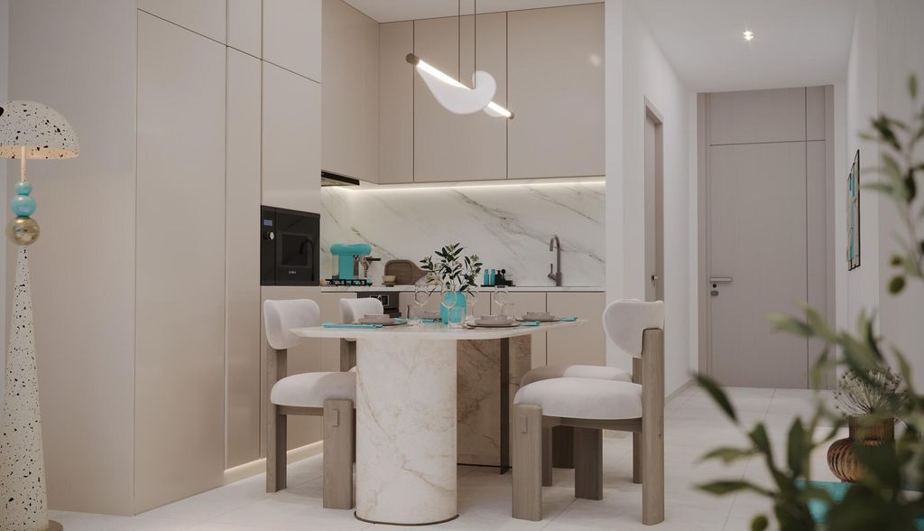 Property photo 2 of 34