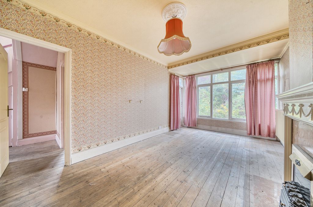 Property photo 3 of 11 1356438-5-68F7Aba...