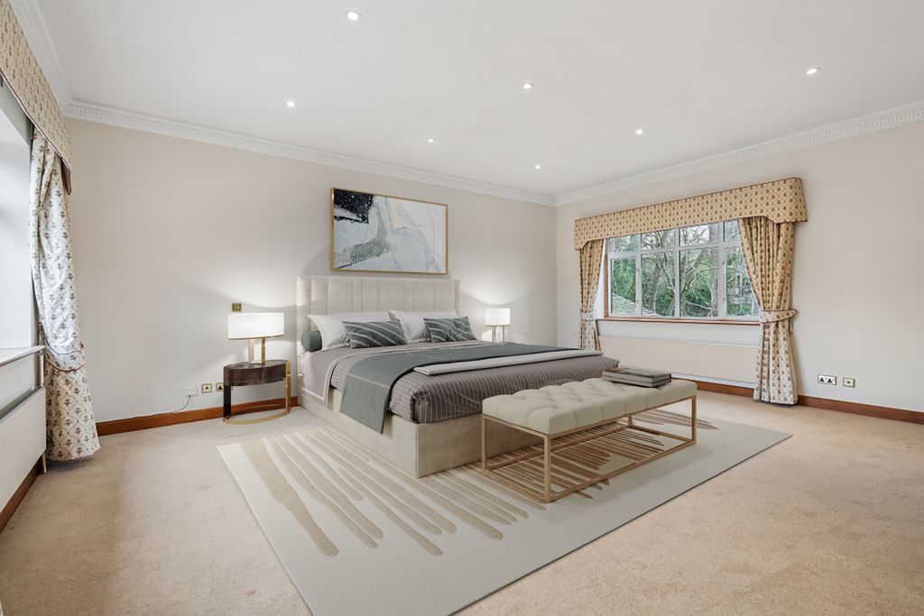 Property photo 3 of 26