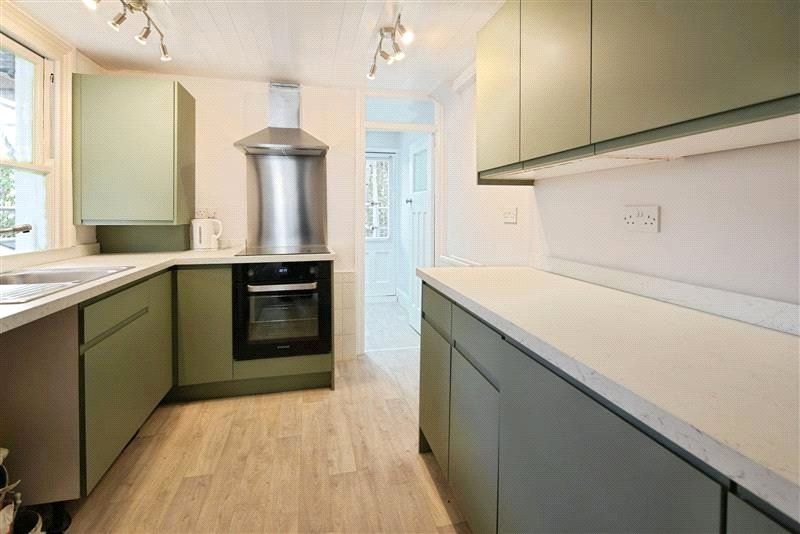 Property photo 2 of 13 Picture 2