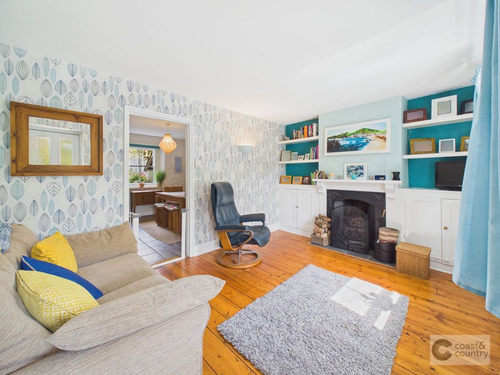 Property photo 3 of 14