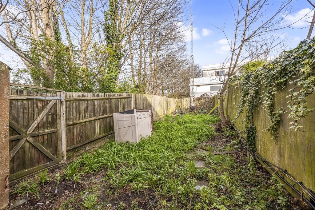 Property photo 2 of 20 Rear Garden