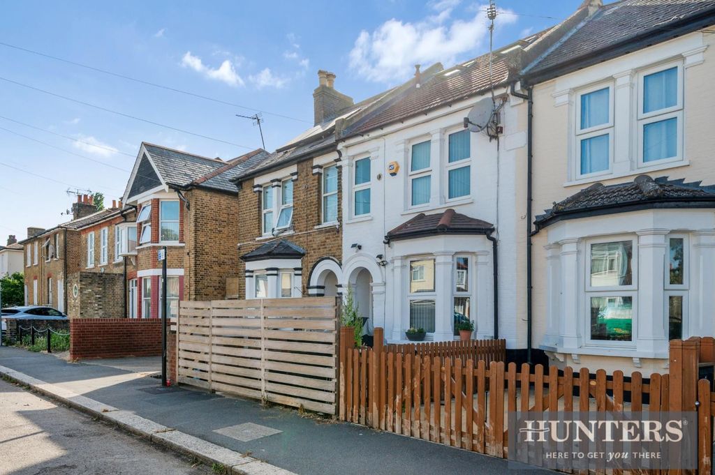 Property photo 1 of 16 Inwood Road, -30.Jpg