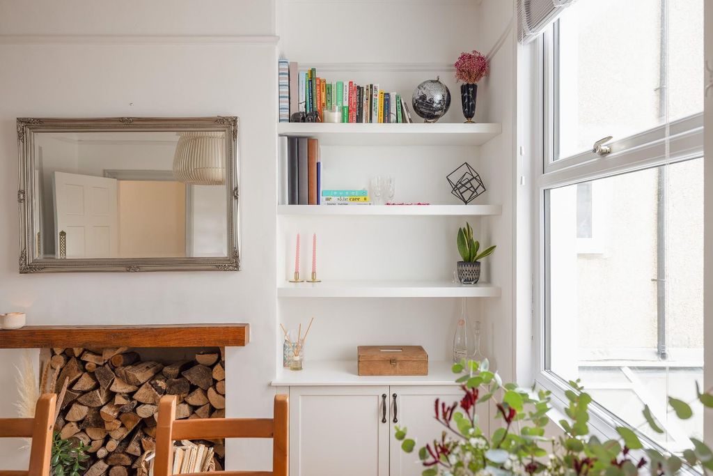 Property photo 3 of 41 Char8647.Jpg