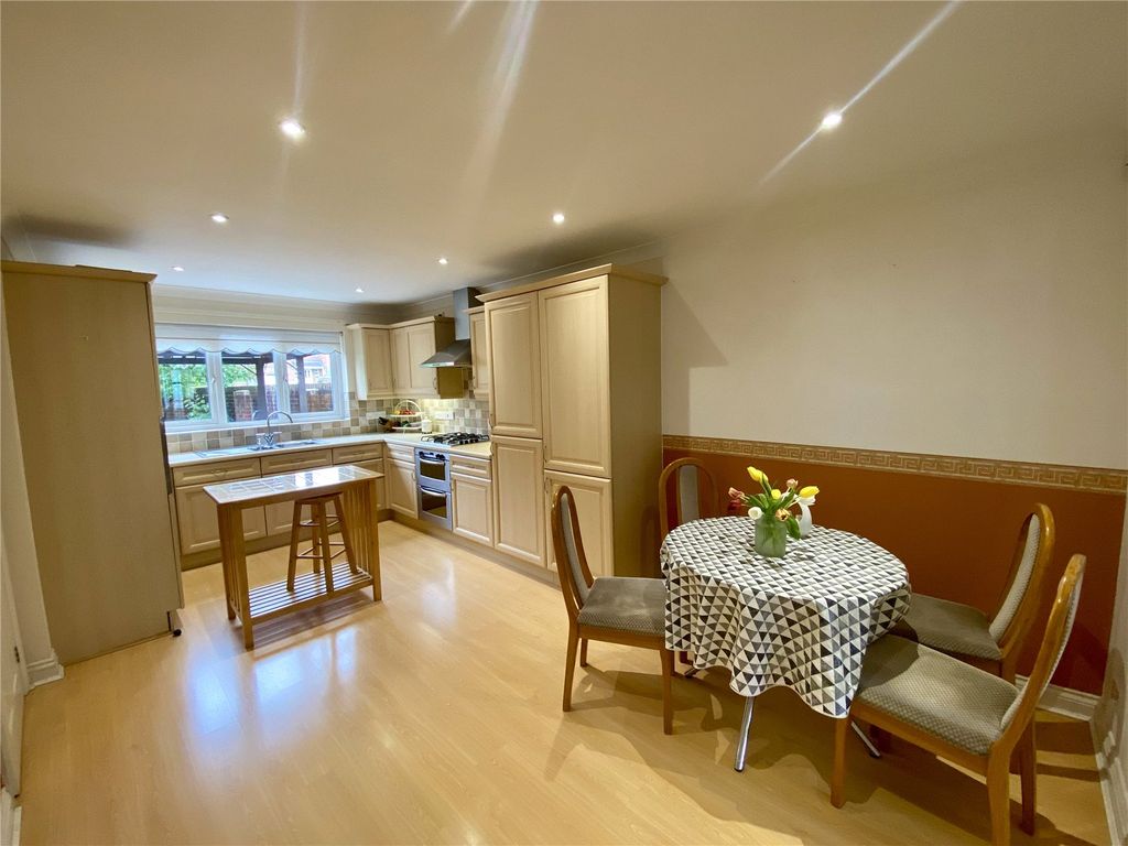 Additional image 6 of 5 bed detached house for saleFairacre Avenue, Barnstaple, Devon EX32