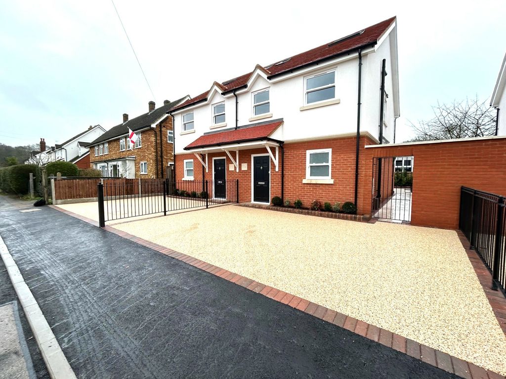 Property photo 2 of 43