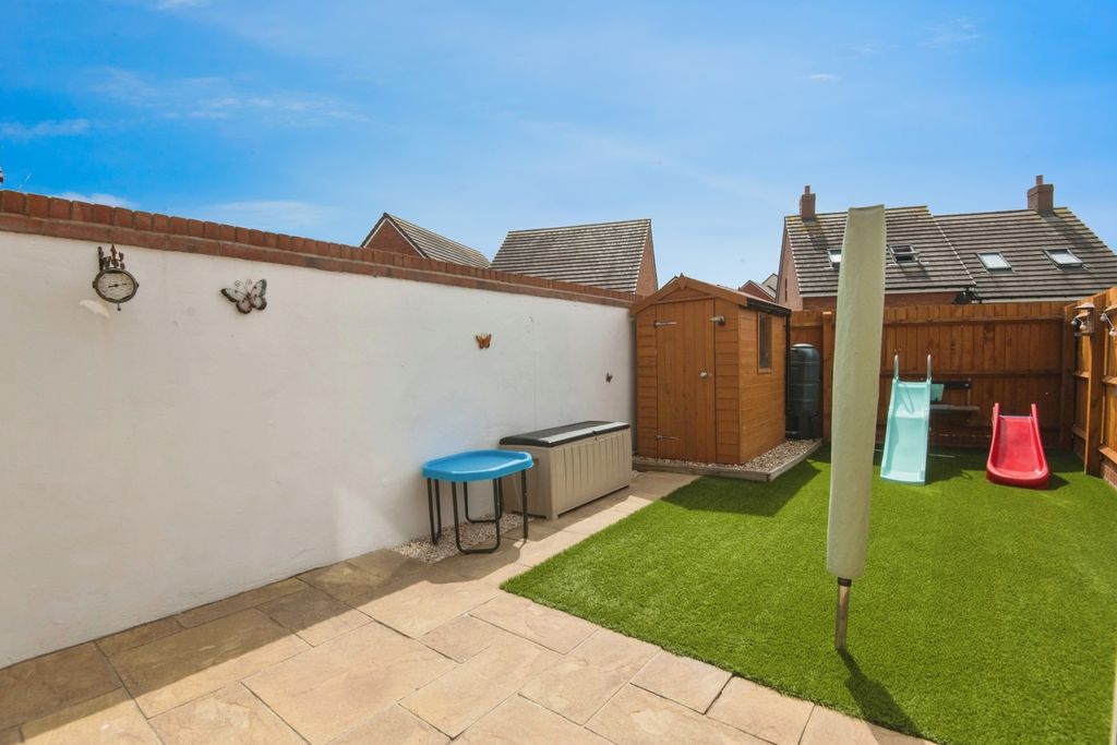 Property photo 2 of 16 Photo