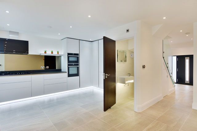 Property photo 2 of 22