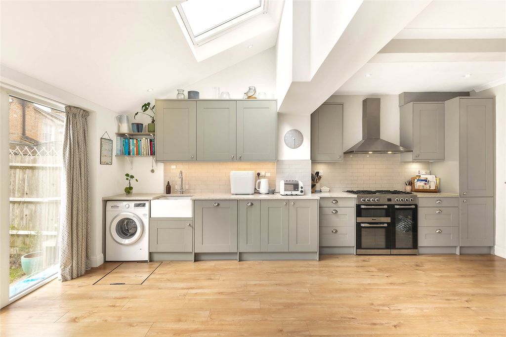 Property photo 3 of 11 Picture No. 11