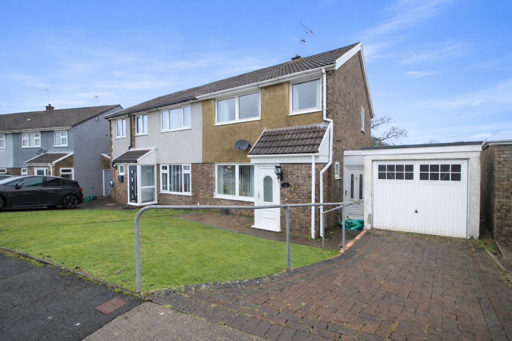 Property photo 1 of 14 Front Aspect