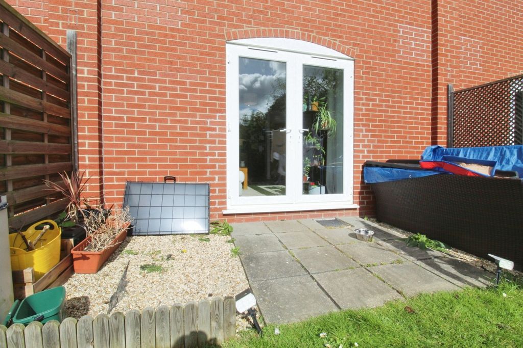 Property photo 1 of 19 Pbox-Img.Jpg
