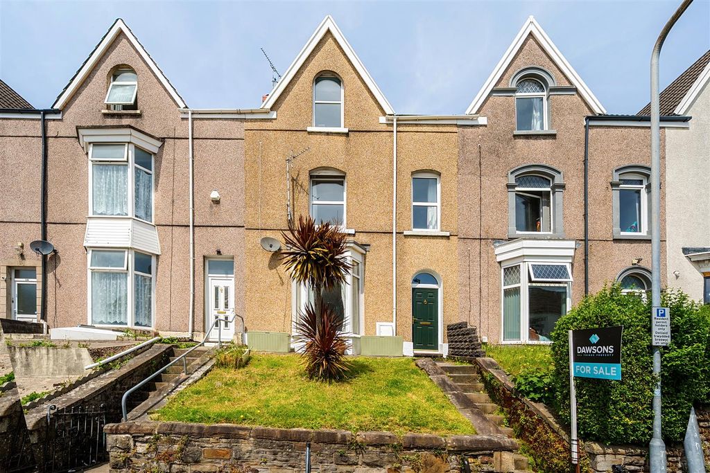 Property photo 1 of 25 1464794-1-6A10505B386B0.Jpg