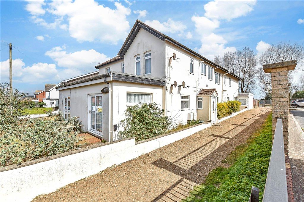 Property photo 2 of 6 Front Aspect