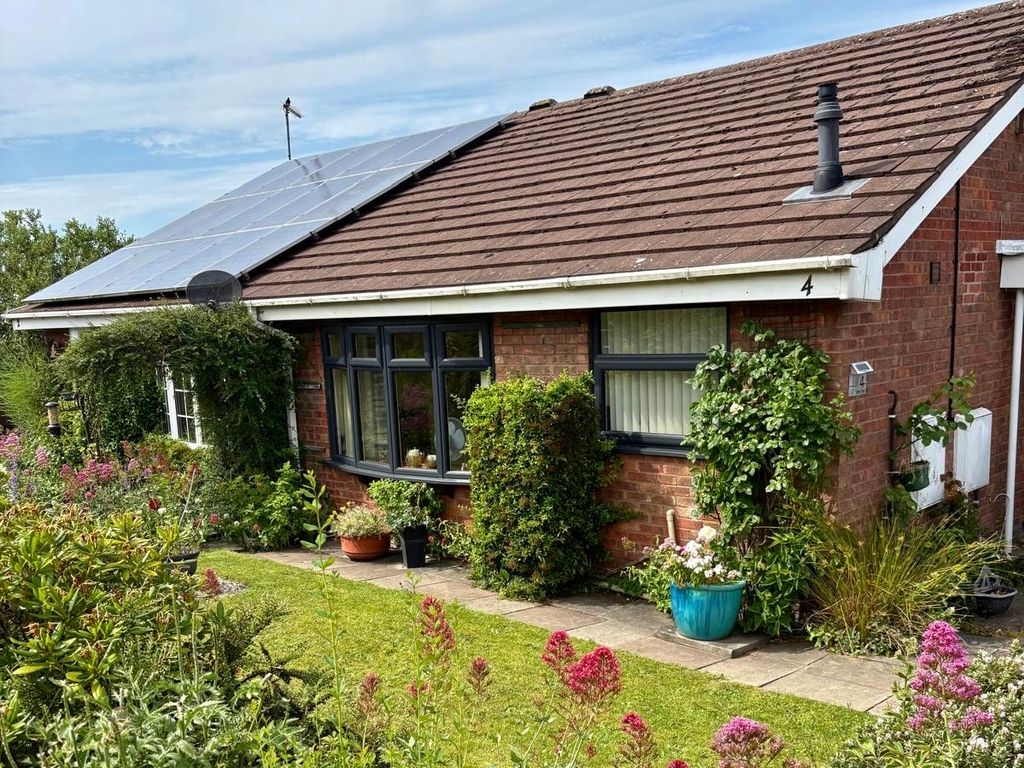 Property photo 1 of 6 Front