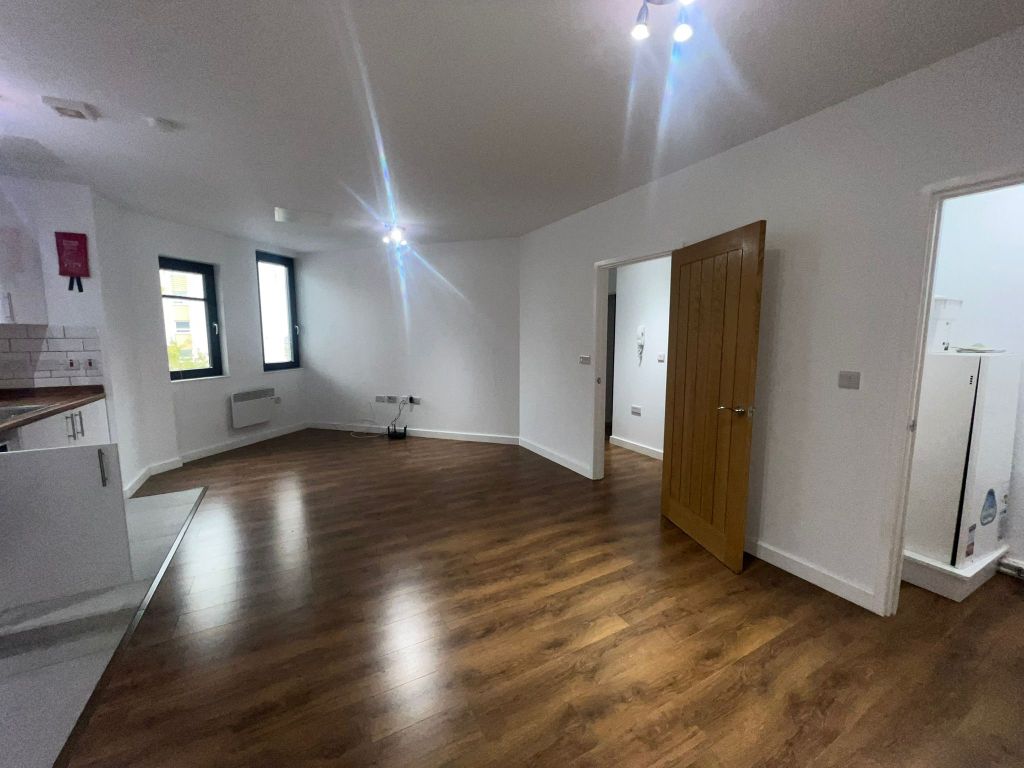 Property photo 2 of 5 Living Room