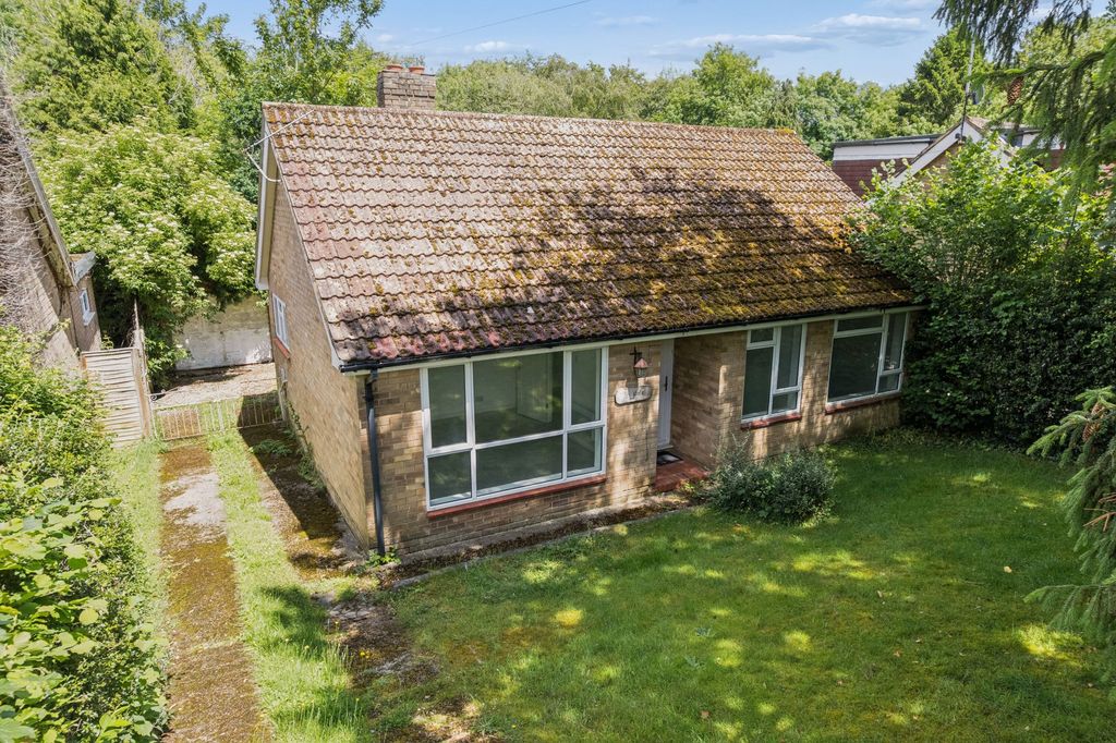 Property photo 1 of 32
