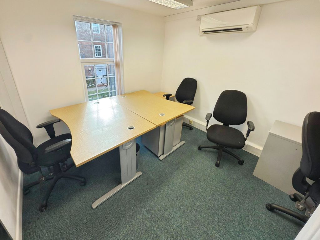 Property photo 3 of 5