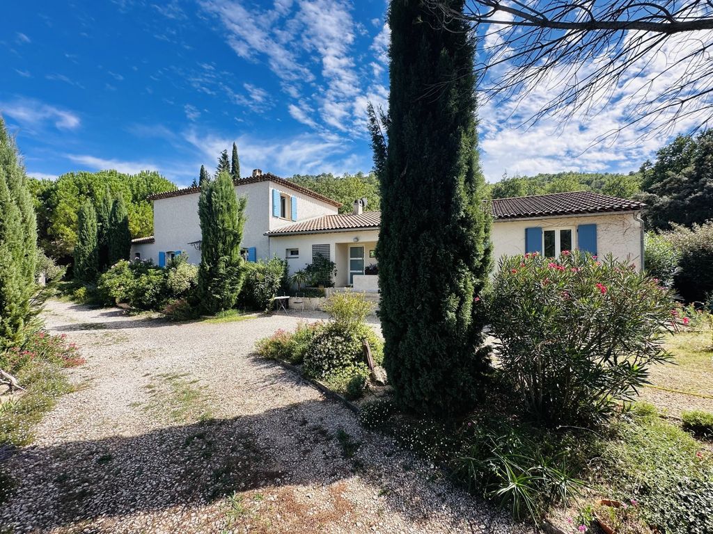 Property photo 1 of 17 Rare Property Ensemble: 2 Villas, 10 Rooms