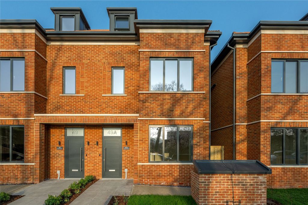 Property photo 2 of 8 Picture No. 20