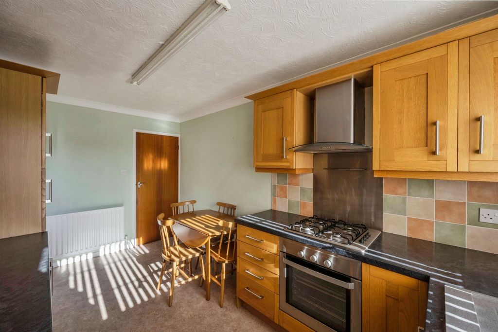 Property photo 3 of 13