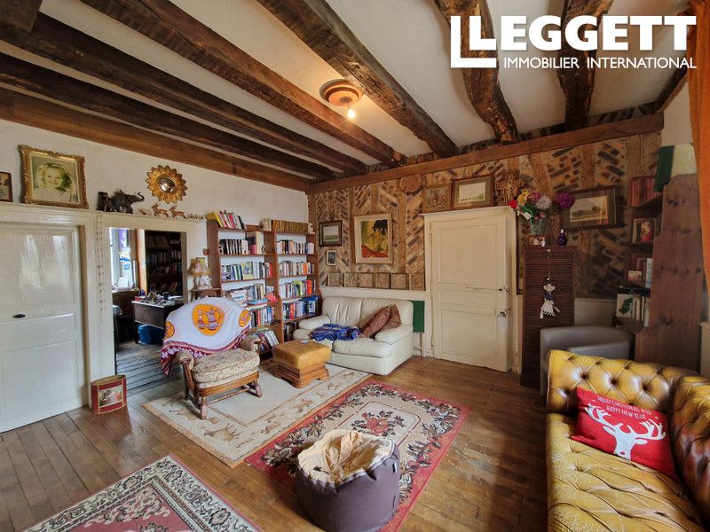 Property photo 2 of 10