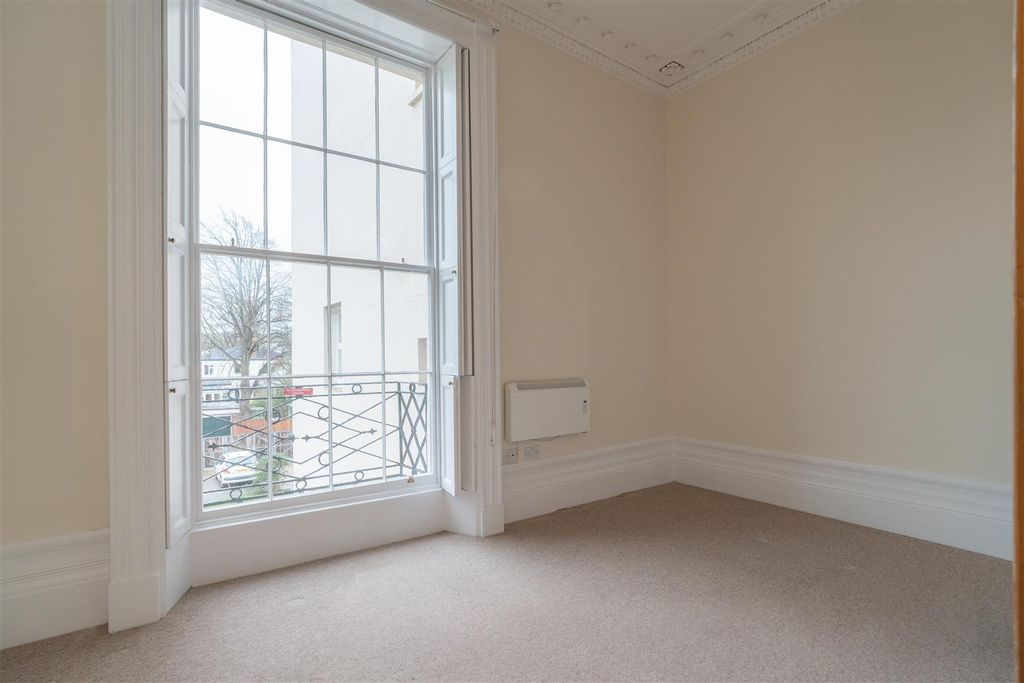 Property photo 3 of 6 Dsc07572.Jpg