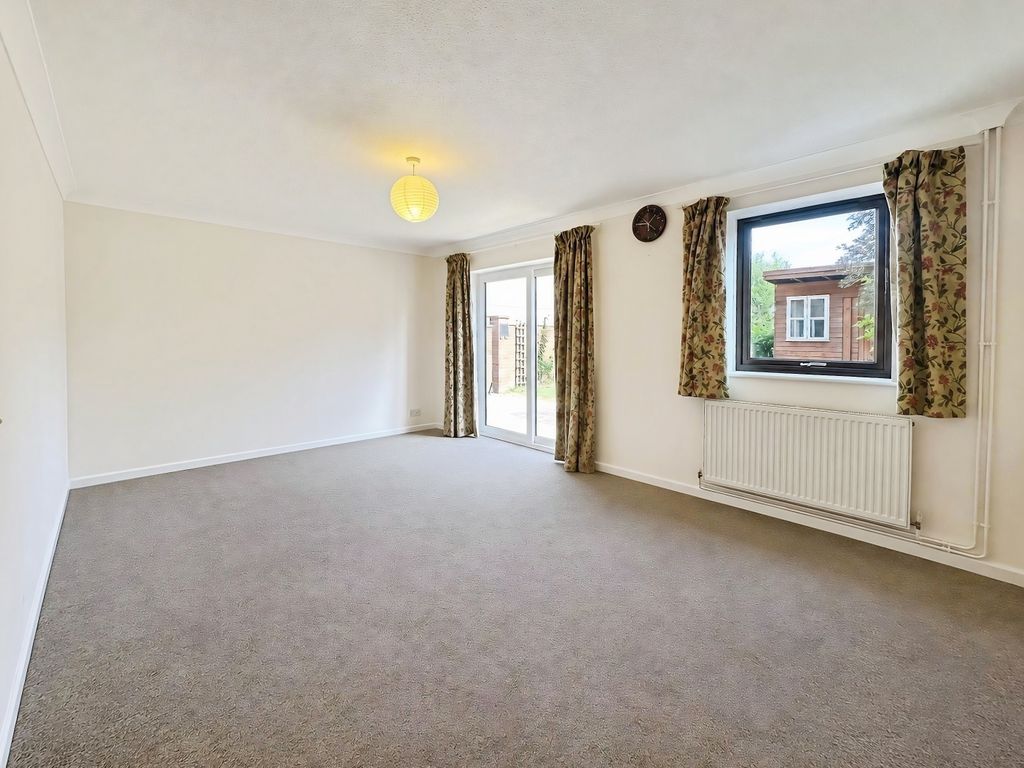 Property photo 3 of 7