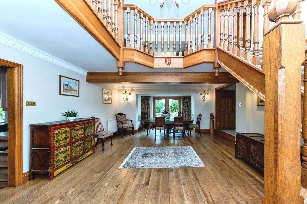 Property photo 2 of 25 Reception Hall Showing Galleried Landing