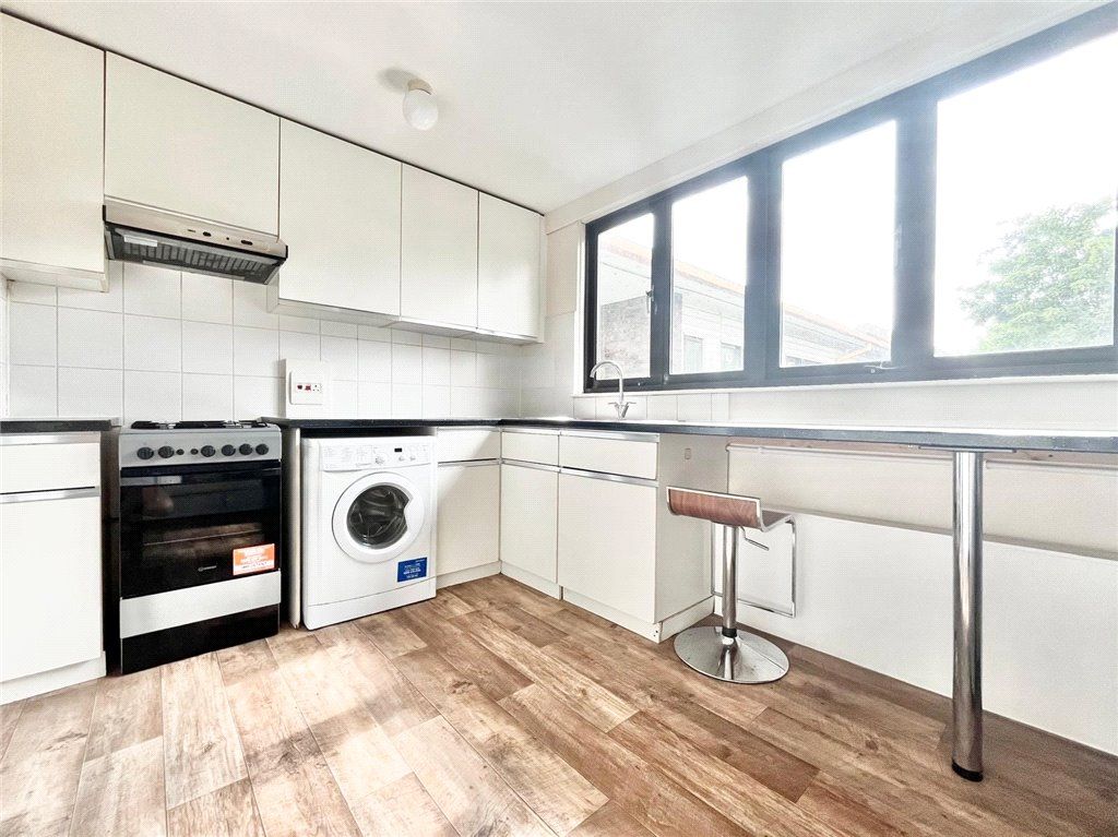 Property photo 1 of 12 Kitchen