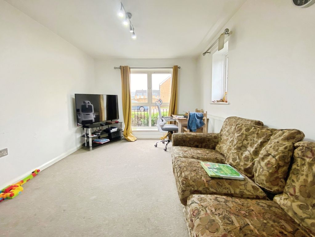 Property photo 3 of 6