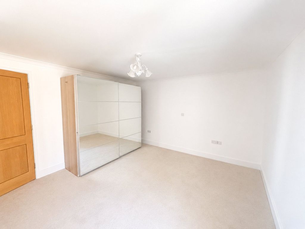 Additional image 12 of 3 bed flat for saleOld Teignmouth Road, Dawlish, Devon EX7