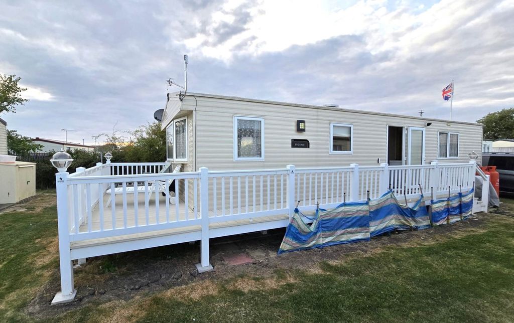 Property photo 2 of 18