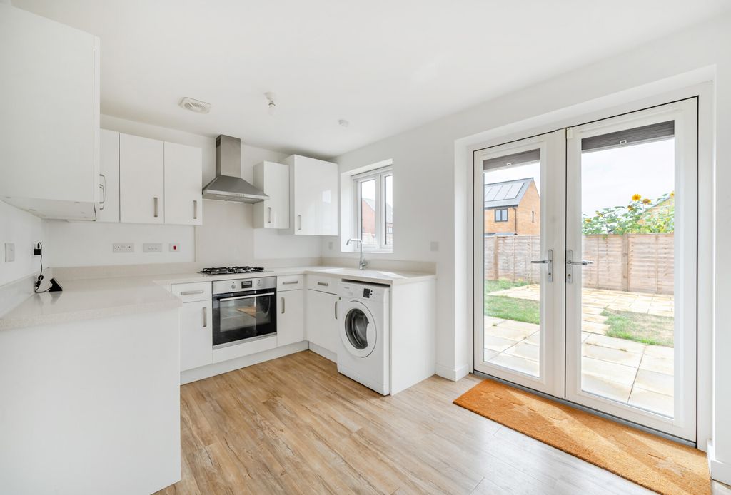 Property photo 2 of 10 1341188-7-68B084F...