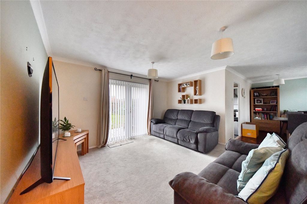 Property photo 3 of 17 Picture No. 10