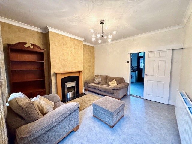 Property photo 2 of 7 Balcony