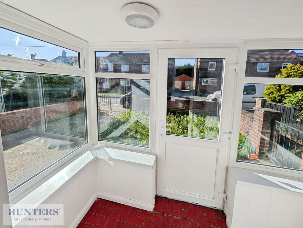 Property photo 3 of 14 Entrance Porch