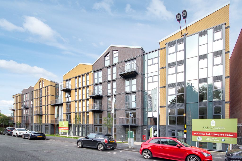 Property photo 1 of 10