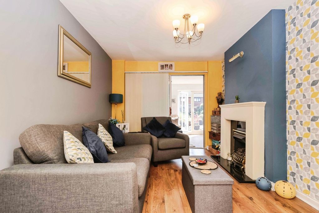 Property photo 3 of 20 Pbox-Img.Jpg