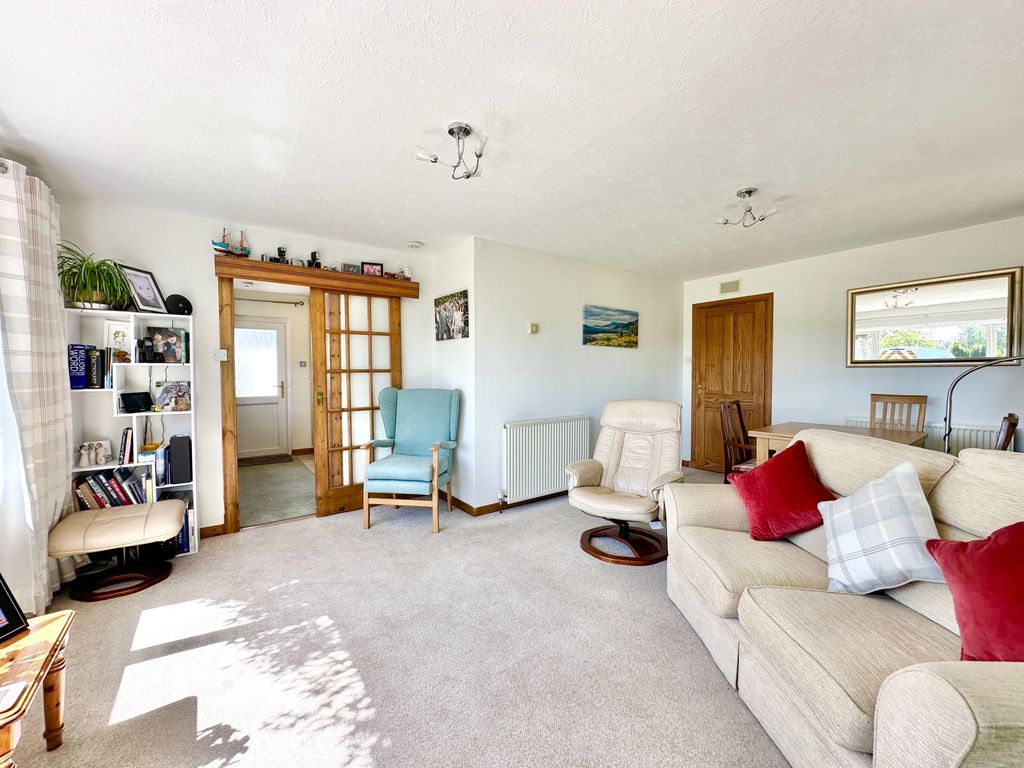 Property photo 3 of 24