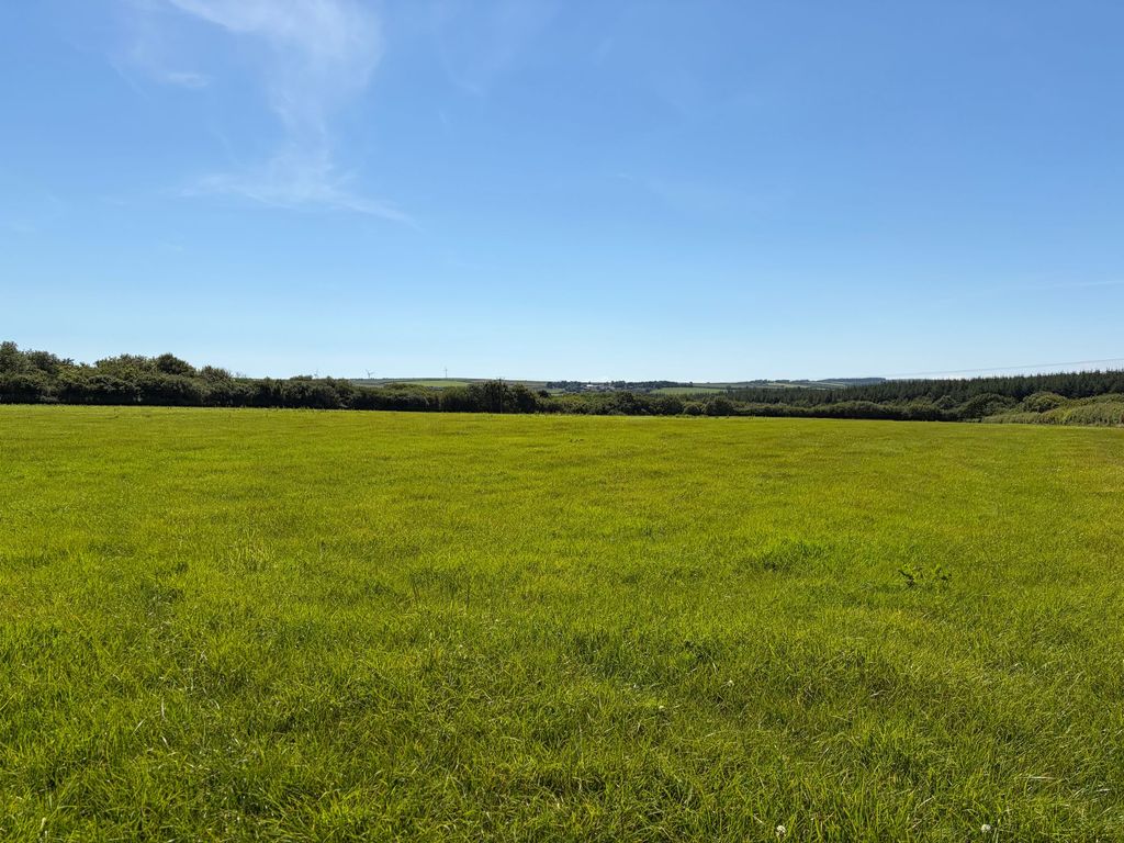 Property photo 1 of 3