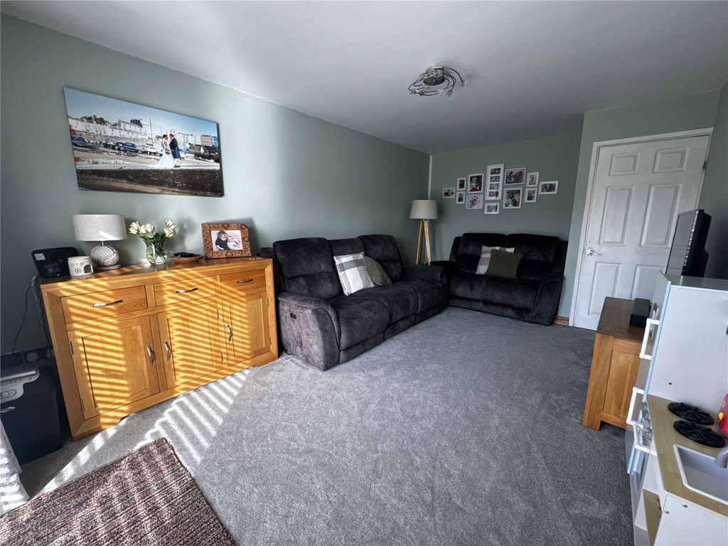 Property photo 2 of 24 Picture No. 70