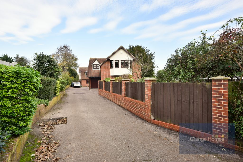 Property photo 2 of 44